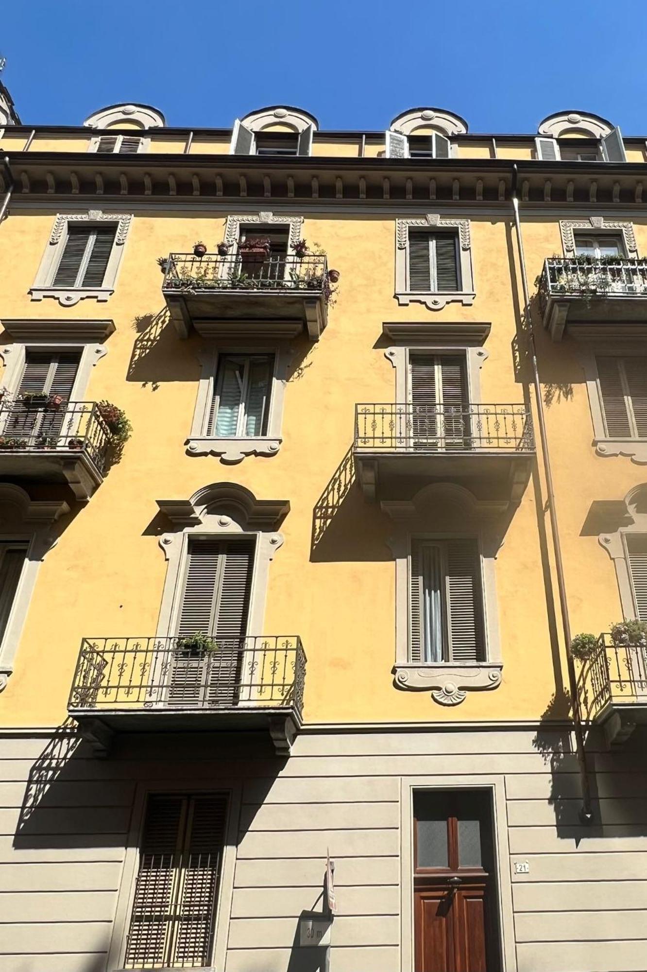 Appartamento Su Cortile Magico Turin Exterior foto